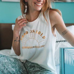 Beachly saltwater LUXE Good as Gold tank